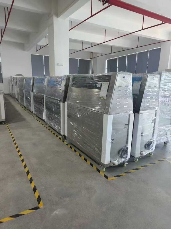 Δοκιμαστής επιταχυνόμενης γήρανσης UV για παπούτσια από δέρμα από καουτσούκ και πλαστικό με ψηφιακό PID ρυθμιστή θερμοκρασίας